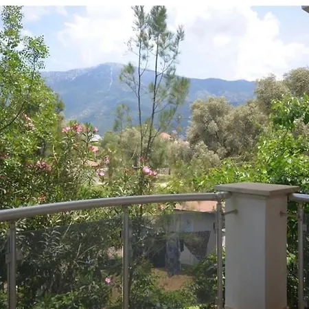 Evergreen Hisaranou Apartman
